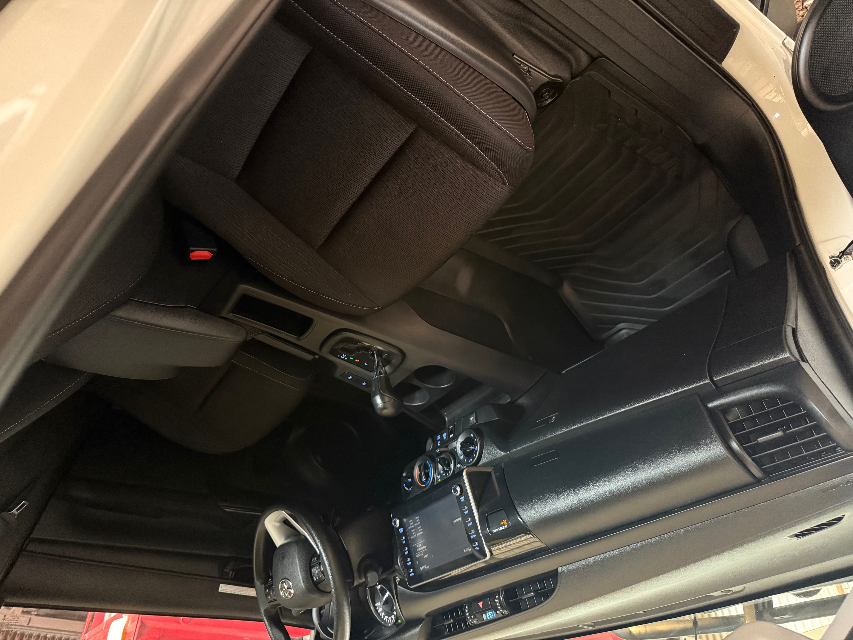 HILUX 9